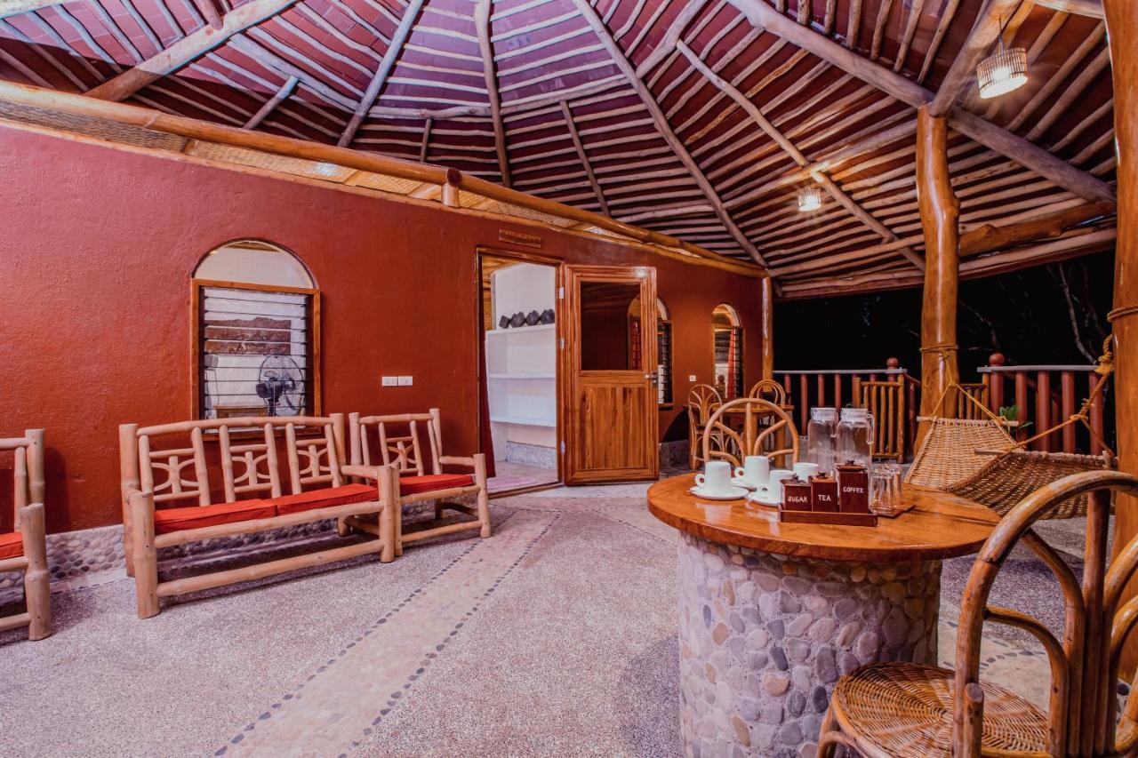 อาเตรมารู จังเกิ้ล รีทรีต Hotel Puerto Princesa ภายนอก รูปภาพ