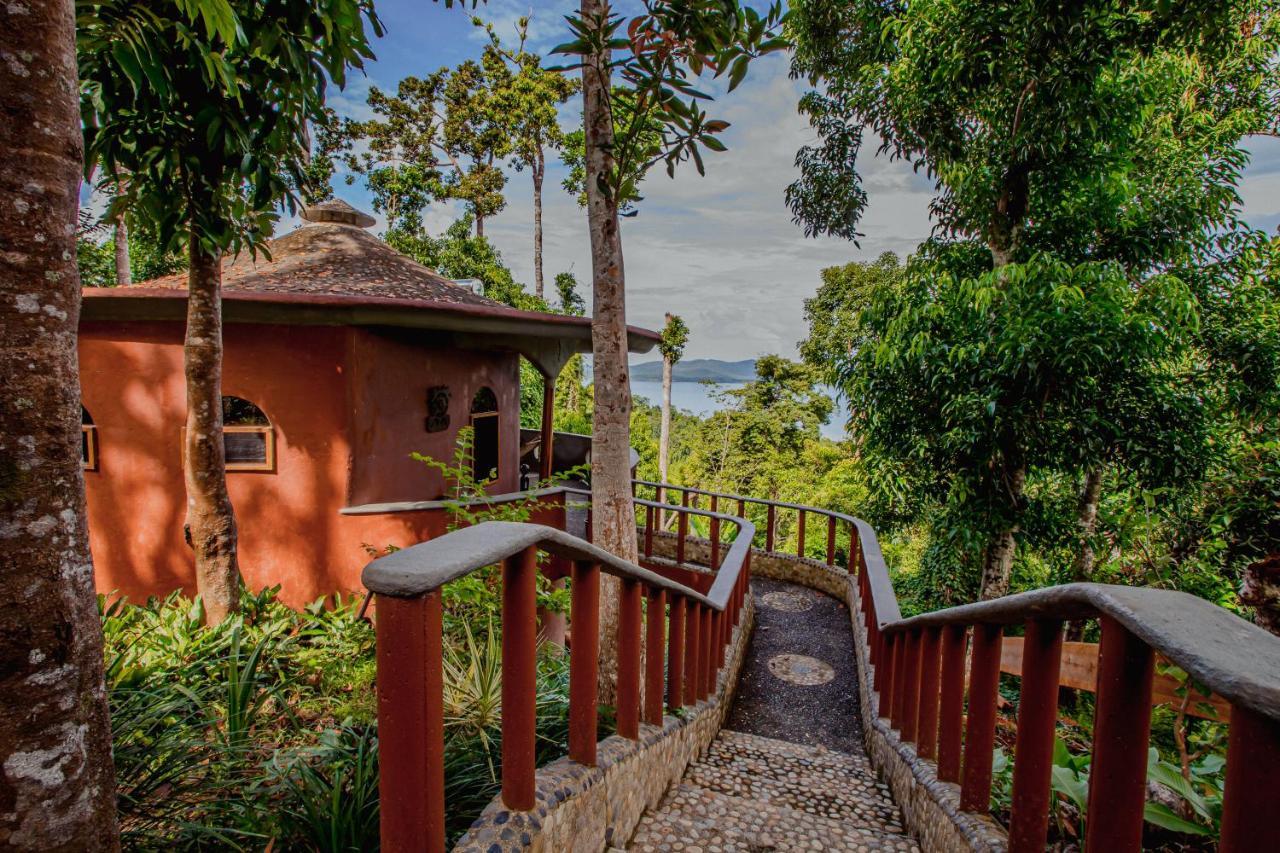 อาเตรมารู จังเกิ้ล รีทรีต Hotel Puerto Princesa ภายนอก รูปภาพ